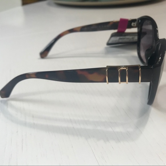 NWT Foster Grant sunglasses with MAXBLOCK - Picture 4 of 4